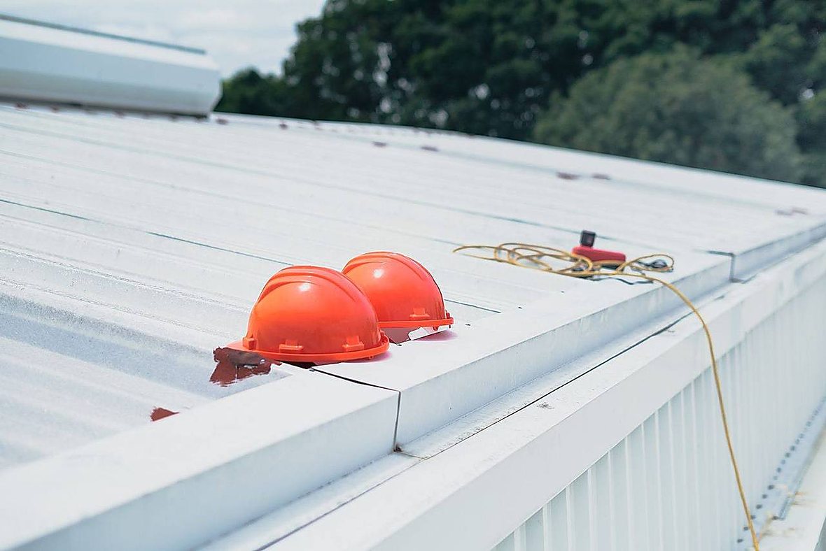 Roof construction on a new building